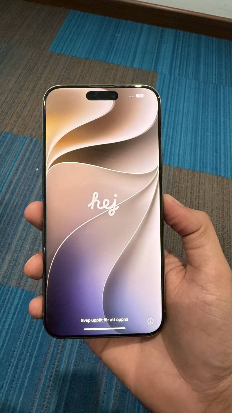 Apple iPhone 15 Pro Max 1