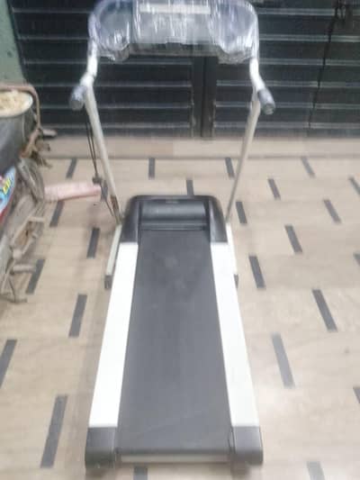 Treadmill electric operated