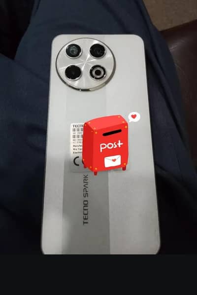 Spark 30 Pro