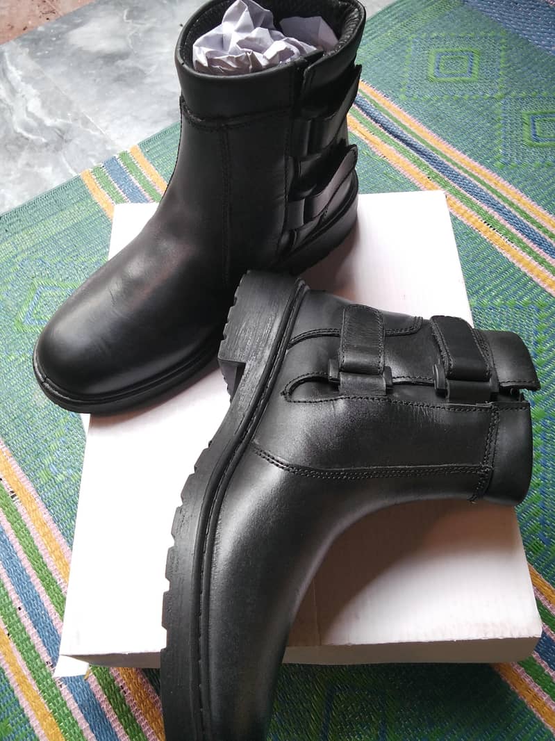 Safty Long shose 1