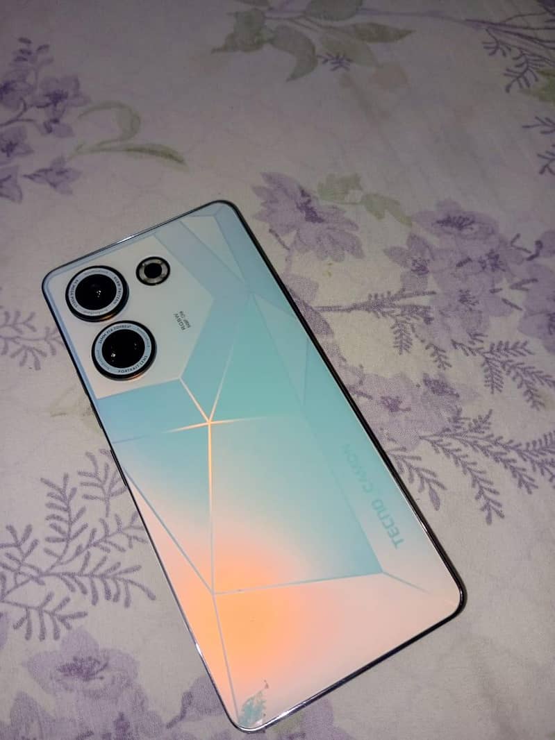 Tecno CAMON 20 0