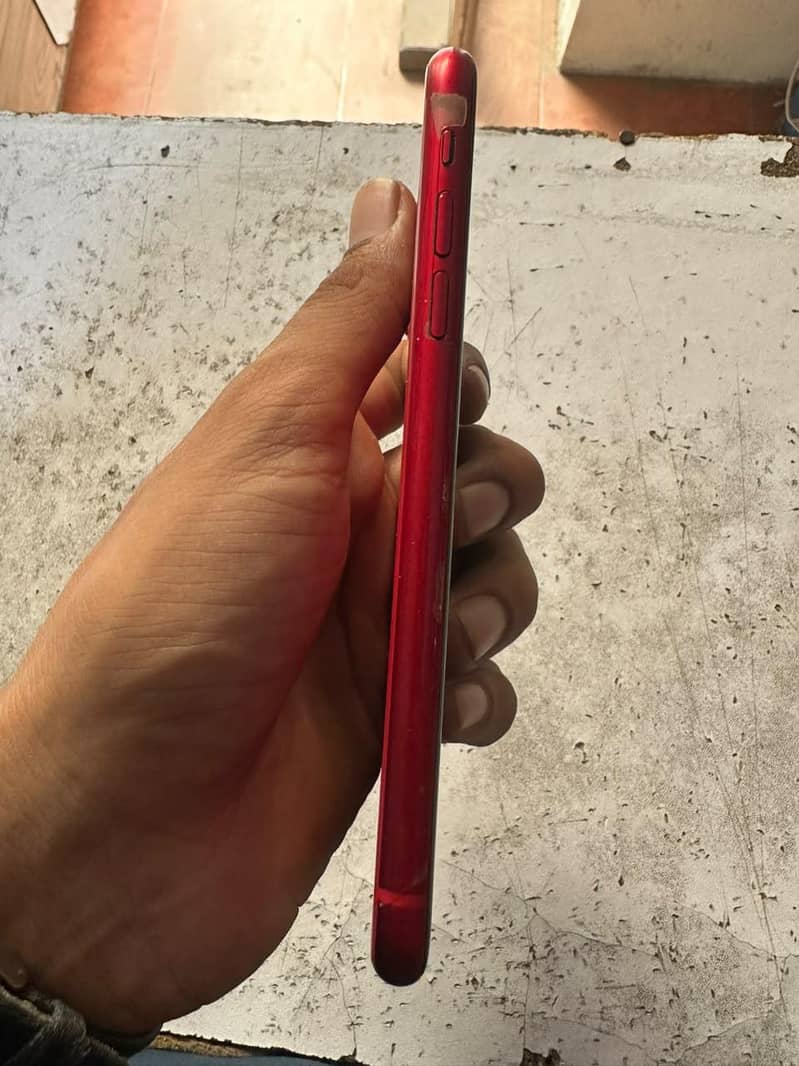 Apple iPhone 11 3