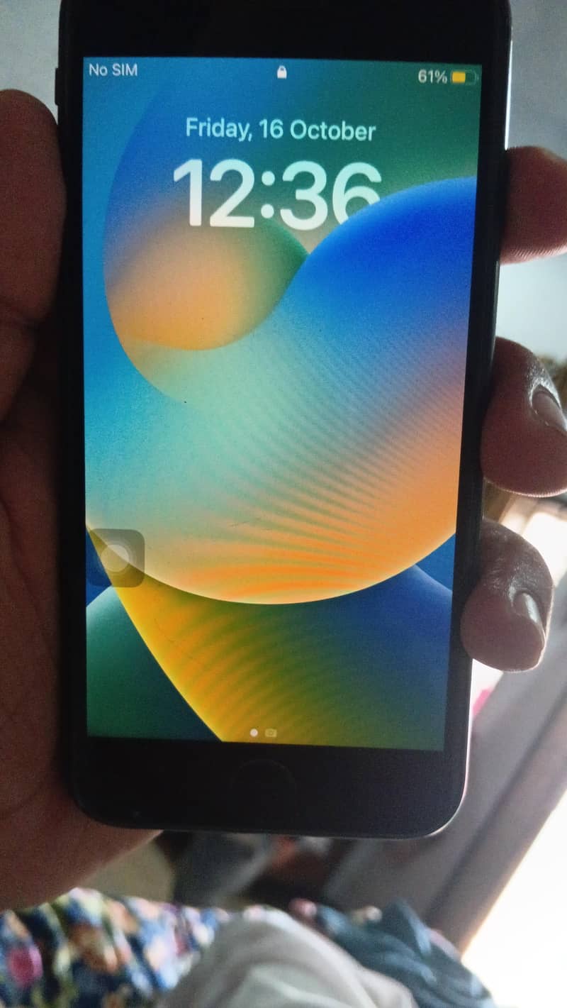 Apple iPhone 8 0