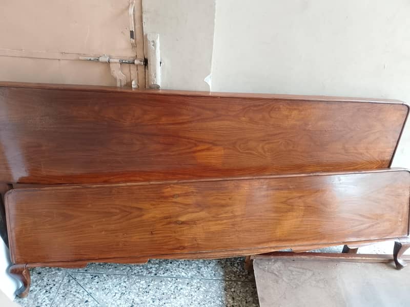 Double bed 6