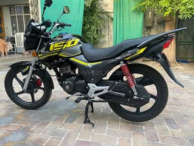 honda CB 150F