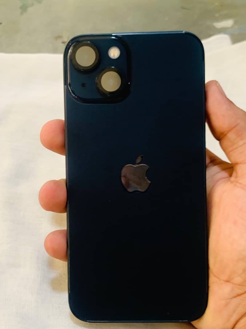 Apple iPhone 13 0