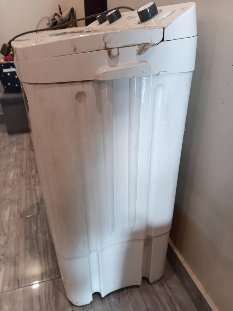 Dawlance washing machine 2