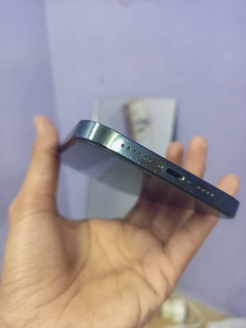 Apple iPhone 12 Pro Max 3