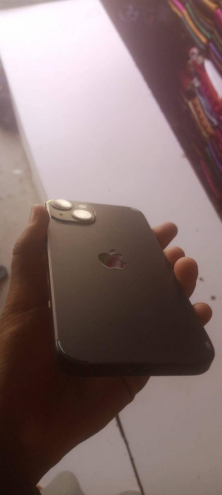 Apple iPhone 13 2