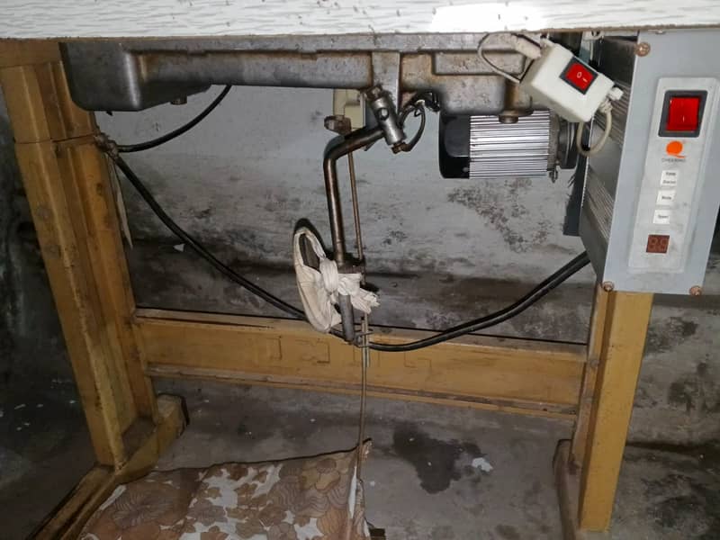 Juki sewing machine. 03238801614 1