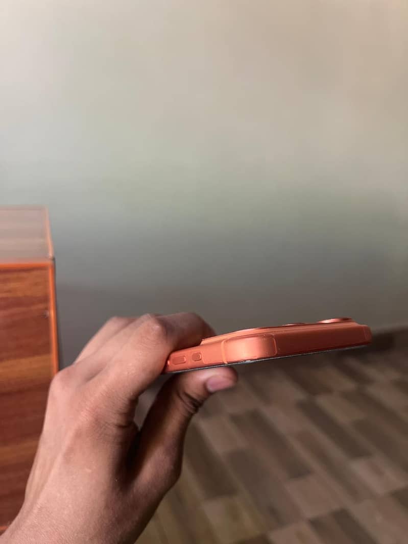Apple iPhone 17 Pro Max 2