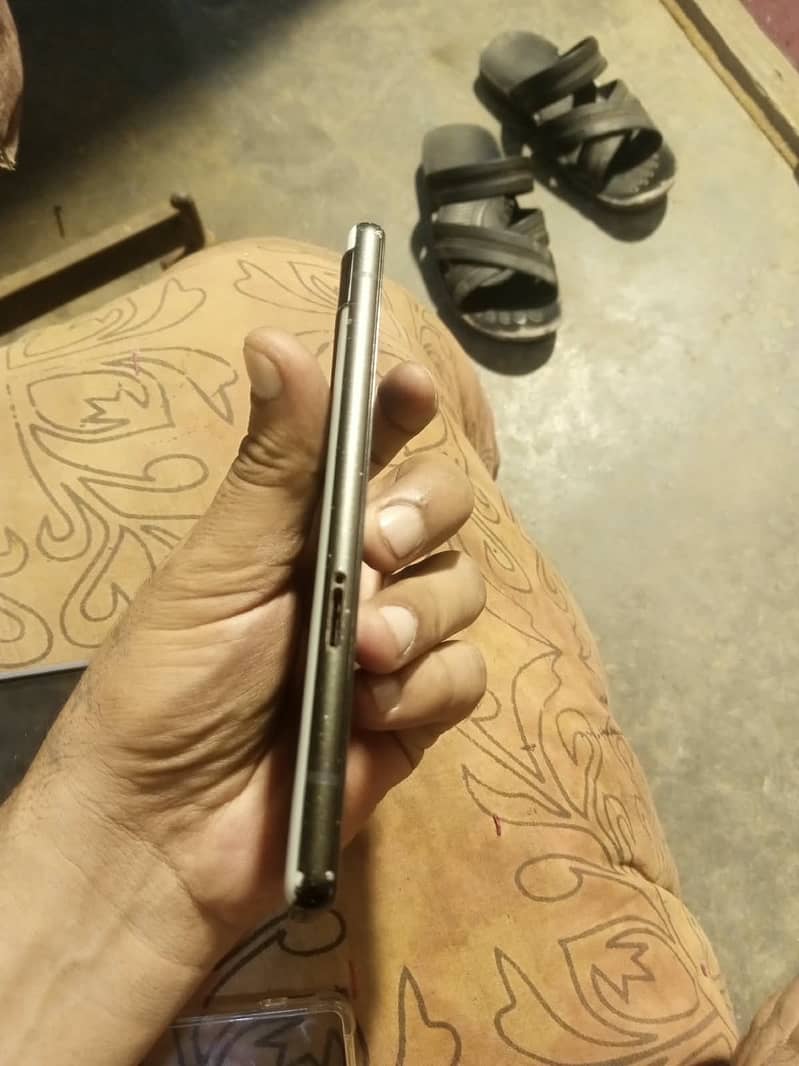 Google Pixel 6a 1