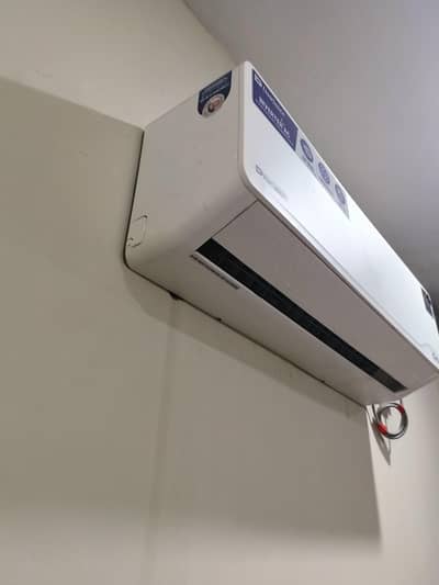 Dowlance 1.5 ton AC ,Only 3 month use