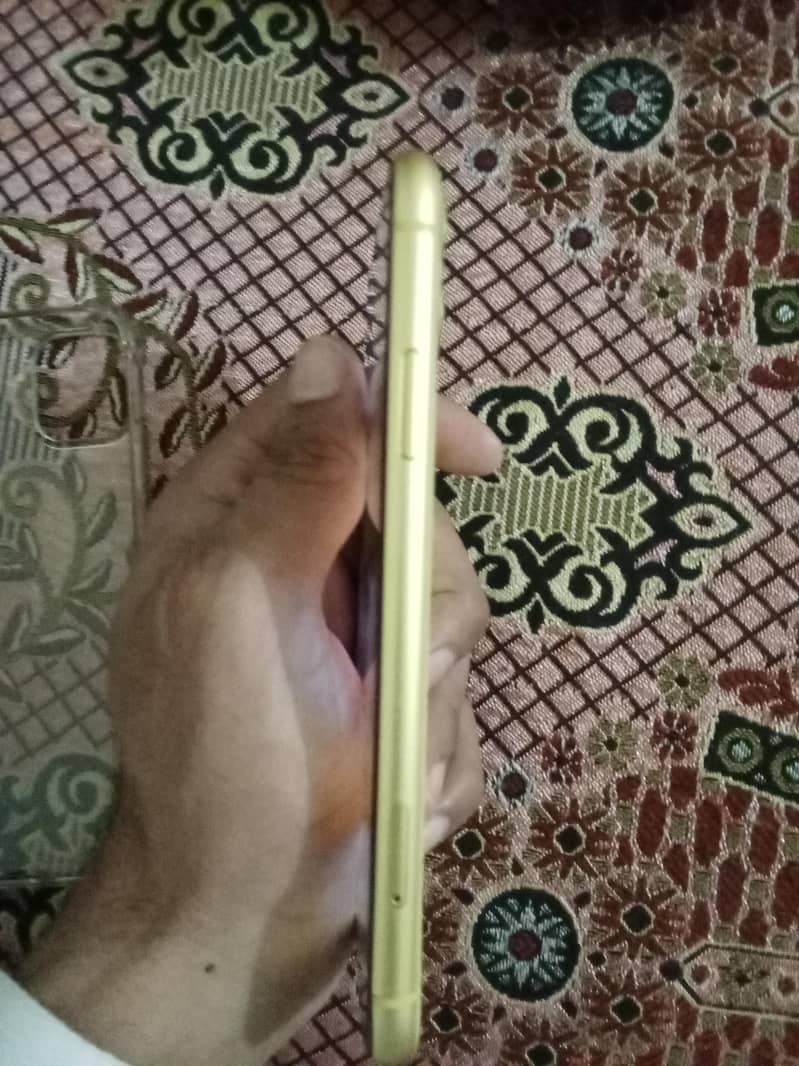 Apple iPhone 11 5