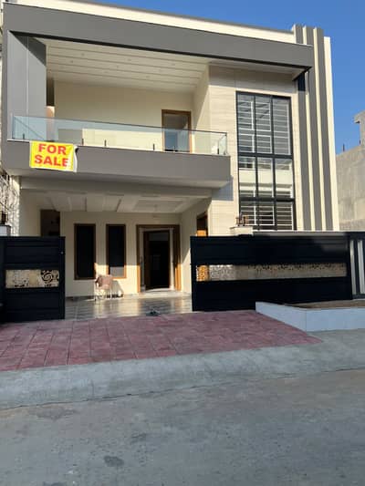 8 MARALA BRAND NEW HOUSE FOR SALE IN JINNAH GARDEN