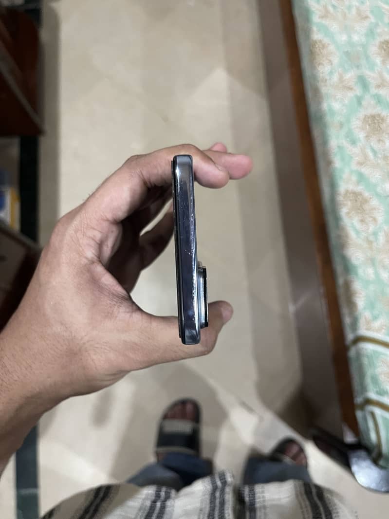 Infinix Zero X Pro 1