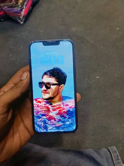 Apple iPhone 13