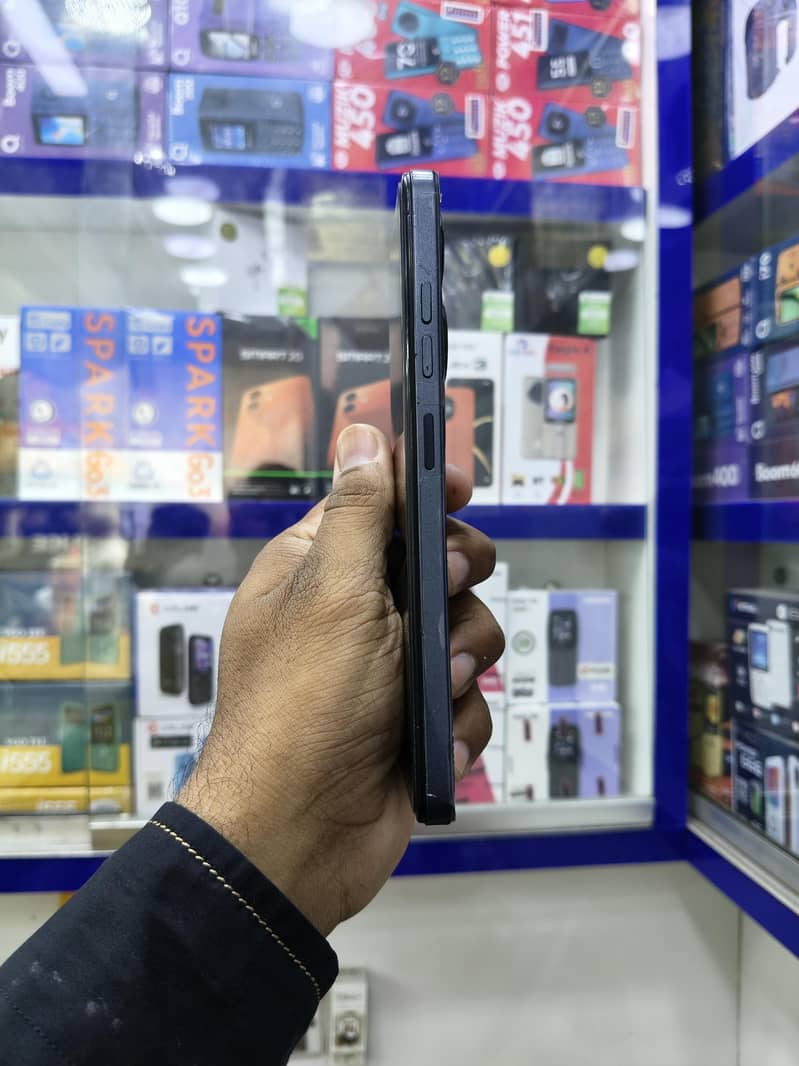 Tecno Spark 20C 3