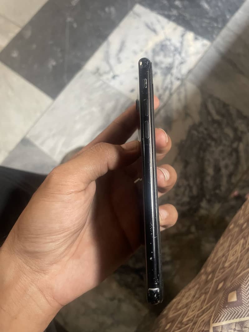 Apple iPhone 7 1