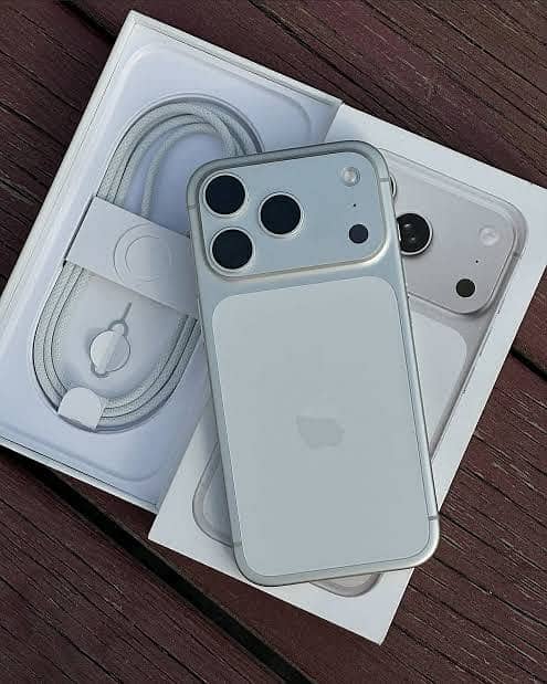 Apple iPhone 17 Pro Max 2