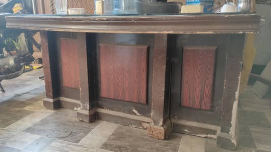 King size Office Table with 12 mm glass for sale