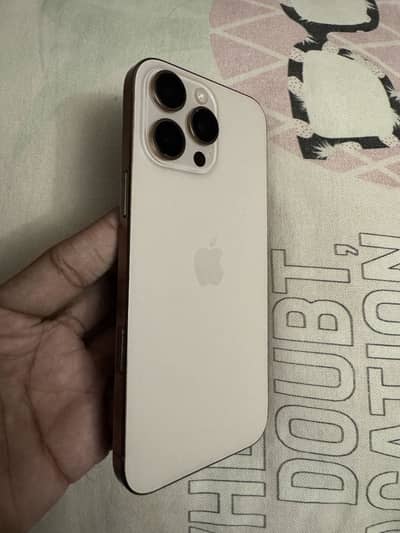 Apple iPhone 16 Pro Max