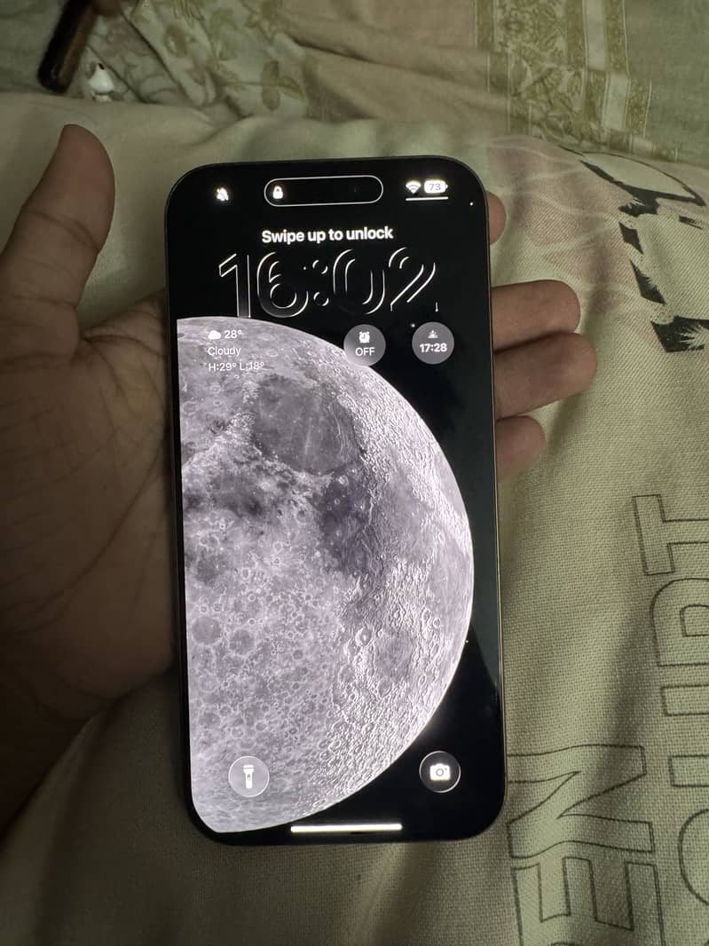 Apple iPhone 16 Pro Max 5