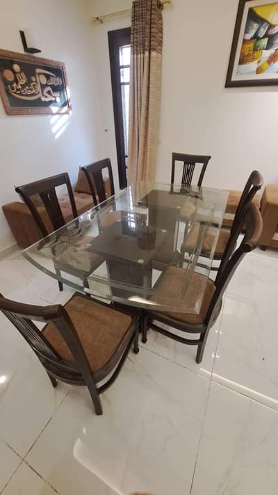 6 seater dinning table