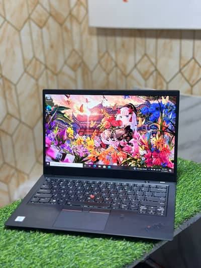 Lenovo ThinkPad X1 Carbon Core i5 7th Generation Ultra Slim Laptop
