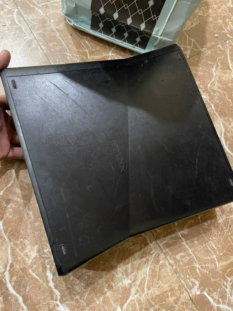 XBOX 360 S Console 3