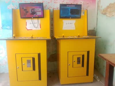 Arcade Gaming Machine (Coin Operated, 2 Players) – Video Game Cabinet