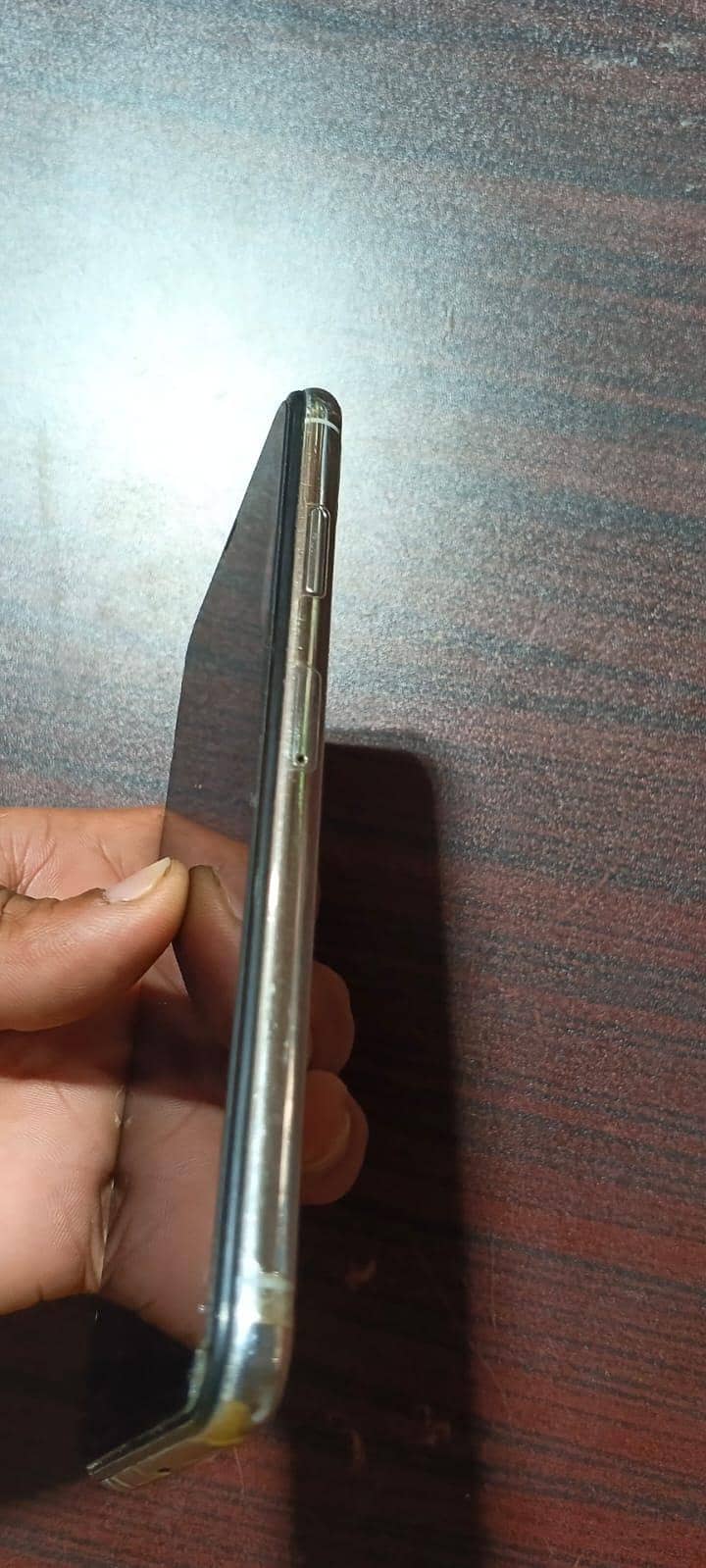 Apple iPhone XS Max 3