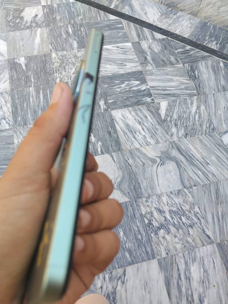 Xiaomi POCO C75 3
