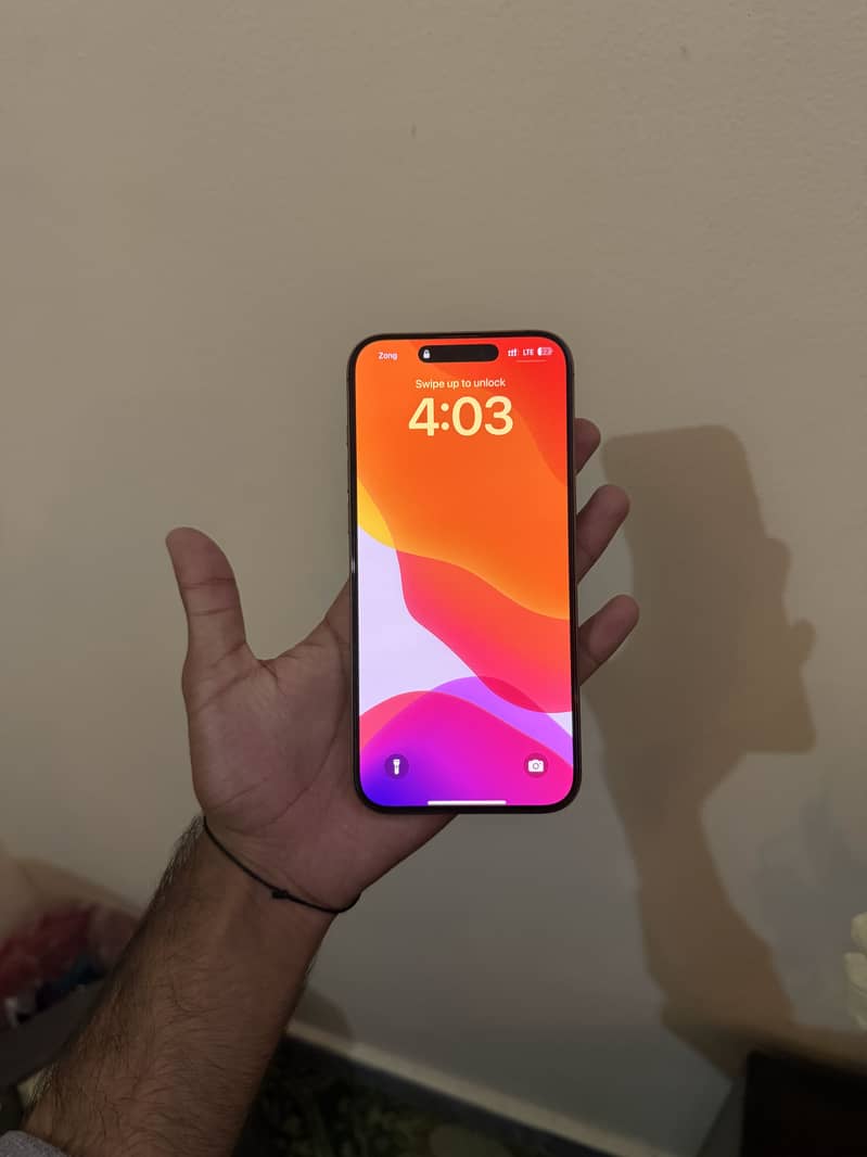 Apple iPhone 16 Pro Max 5