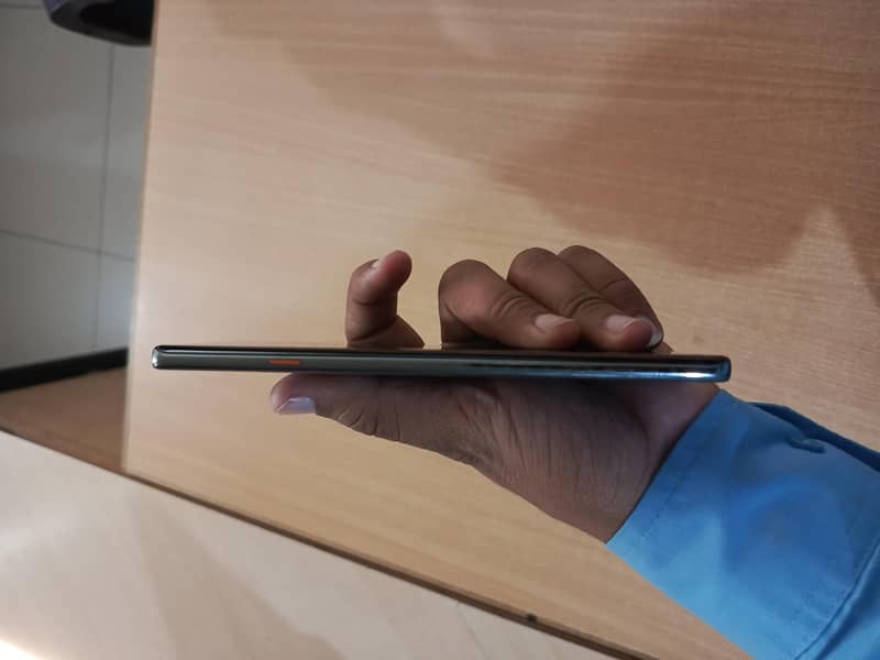 Tecno CAMON 40 Pro 5