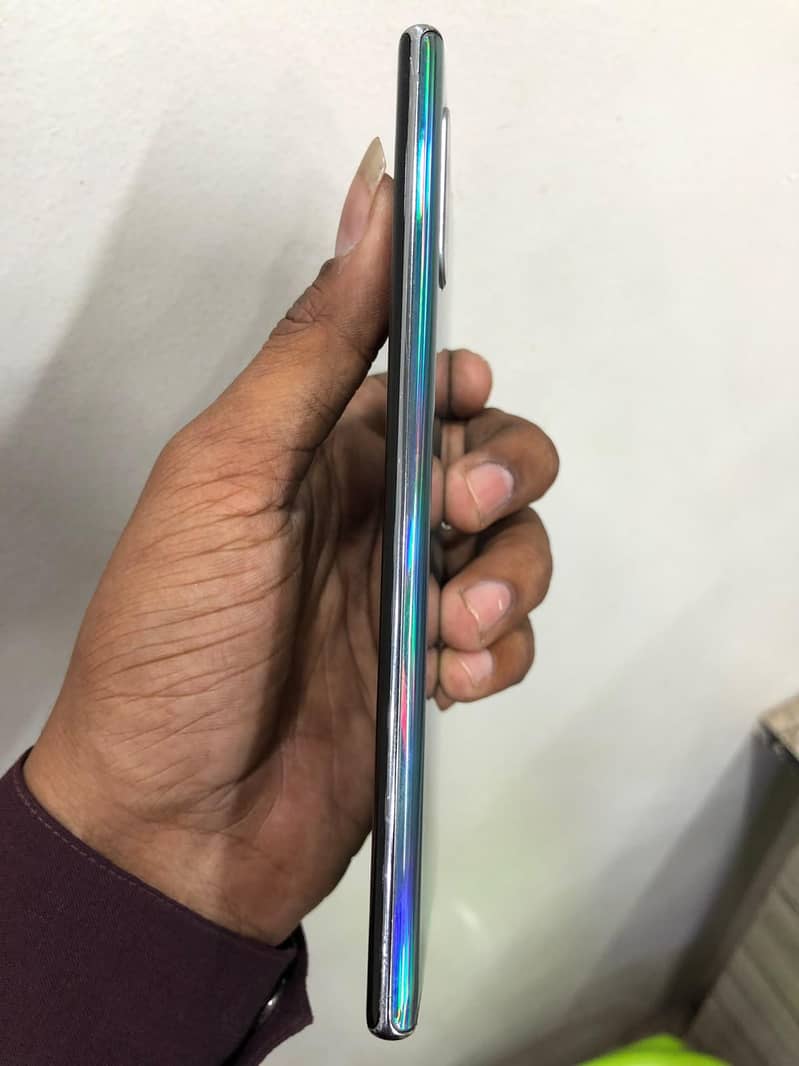 Samsung Mobile Note 10 Plus 3