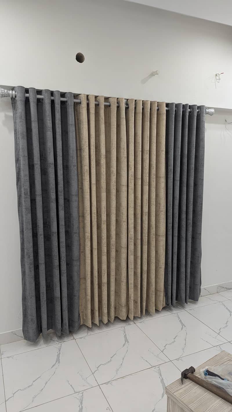 window curtains. 2