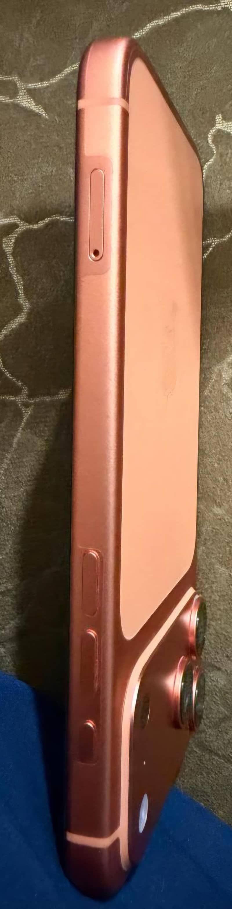 Apple iPhone 17 Pro Max 4