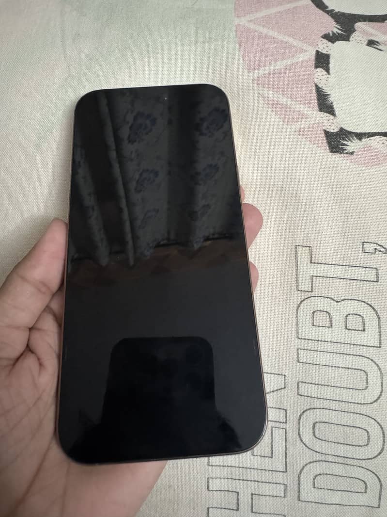 Apple iPhone 16 Pro Max 2