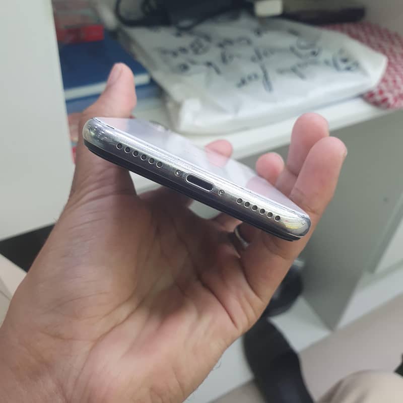 Apple iPhone X 1