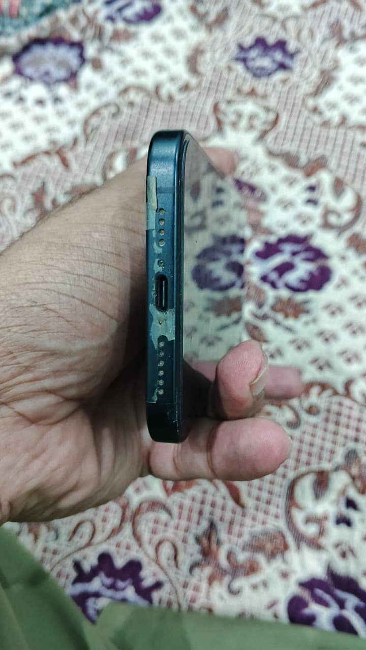 Apple iPhone 15 plus 5
