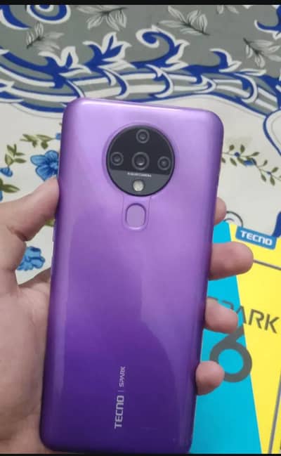 Tecno spark 6 4/64GB with box