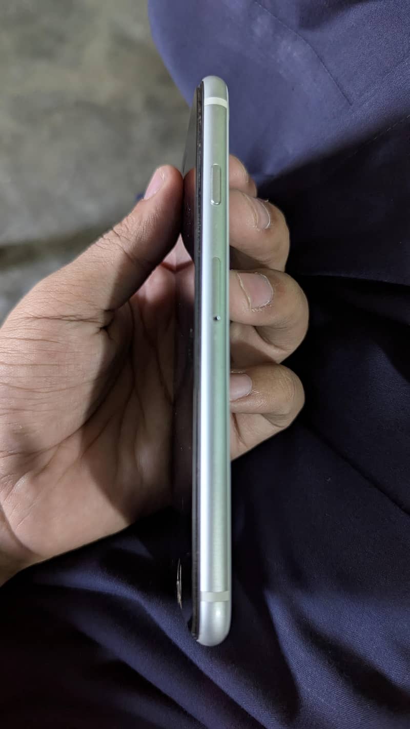 Apple iPhone SE 2