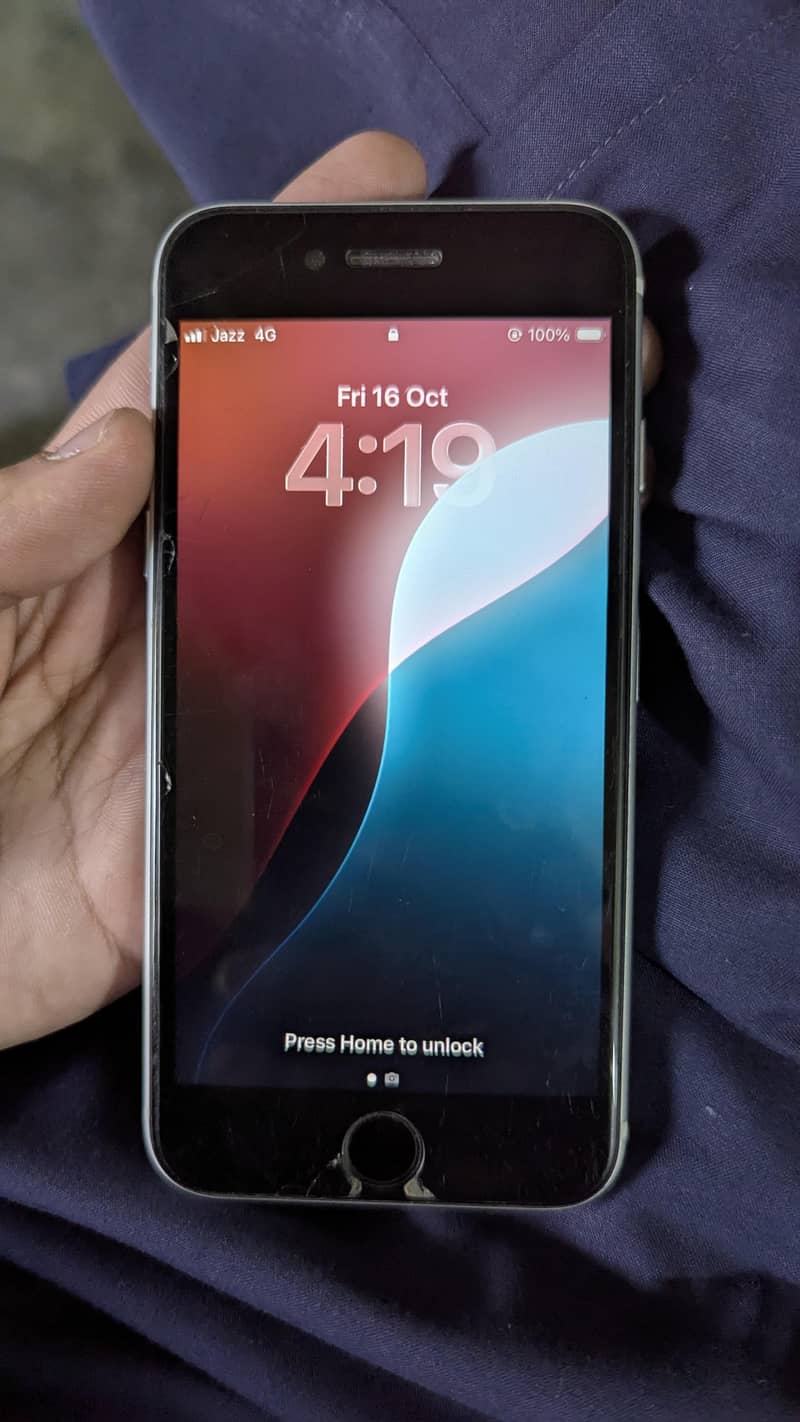 Apple iPhone SE 3