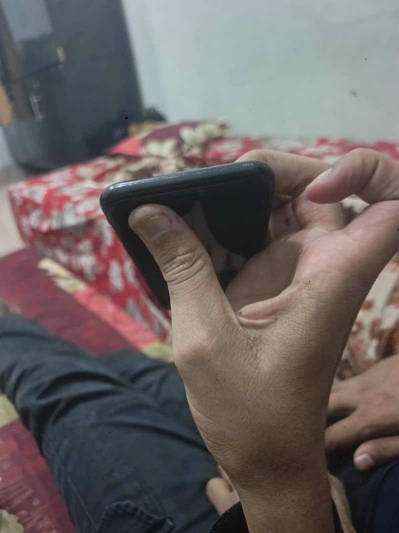 Apple iPhone SE 0