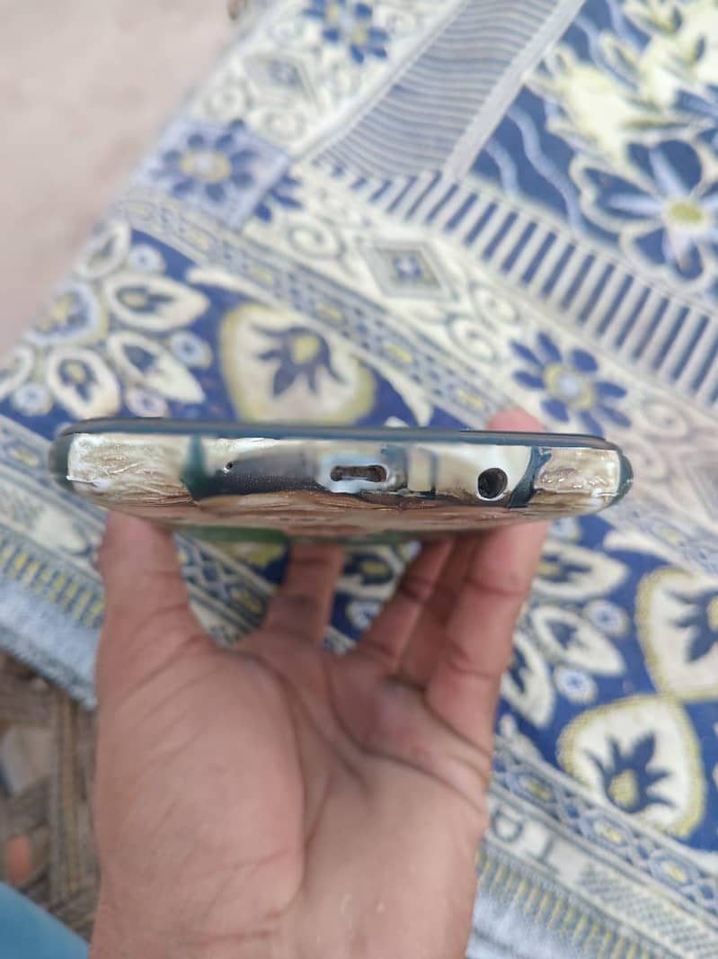 Tecno Pova 3
