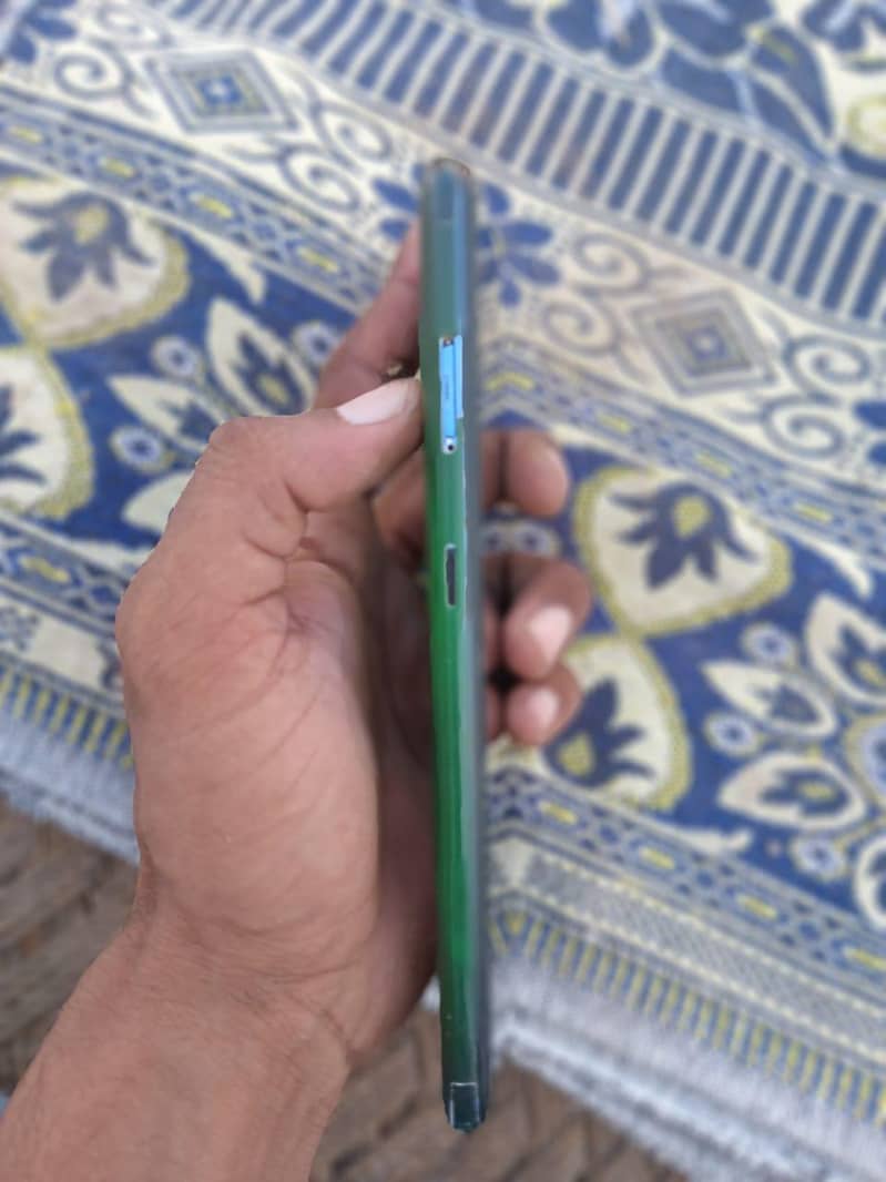 Tecno Pova 5