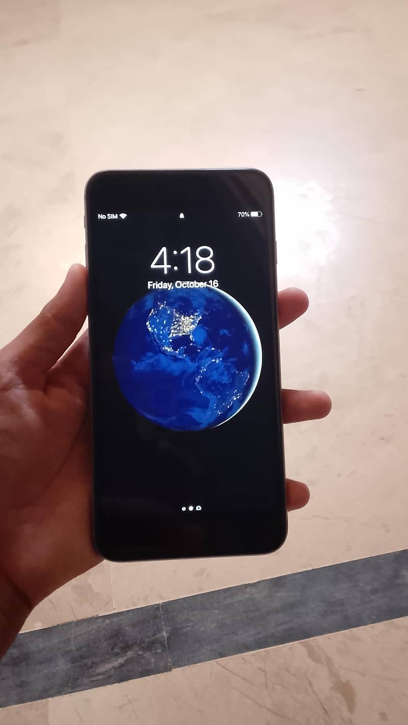 Apple iPhone 6 Plus 1
