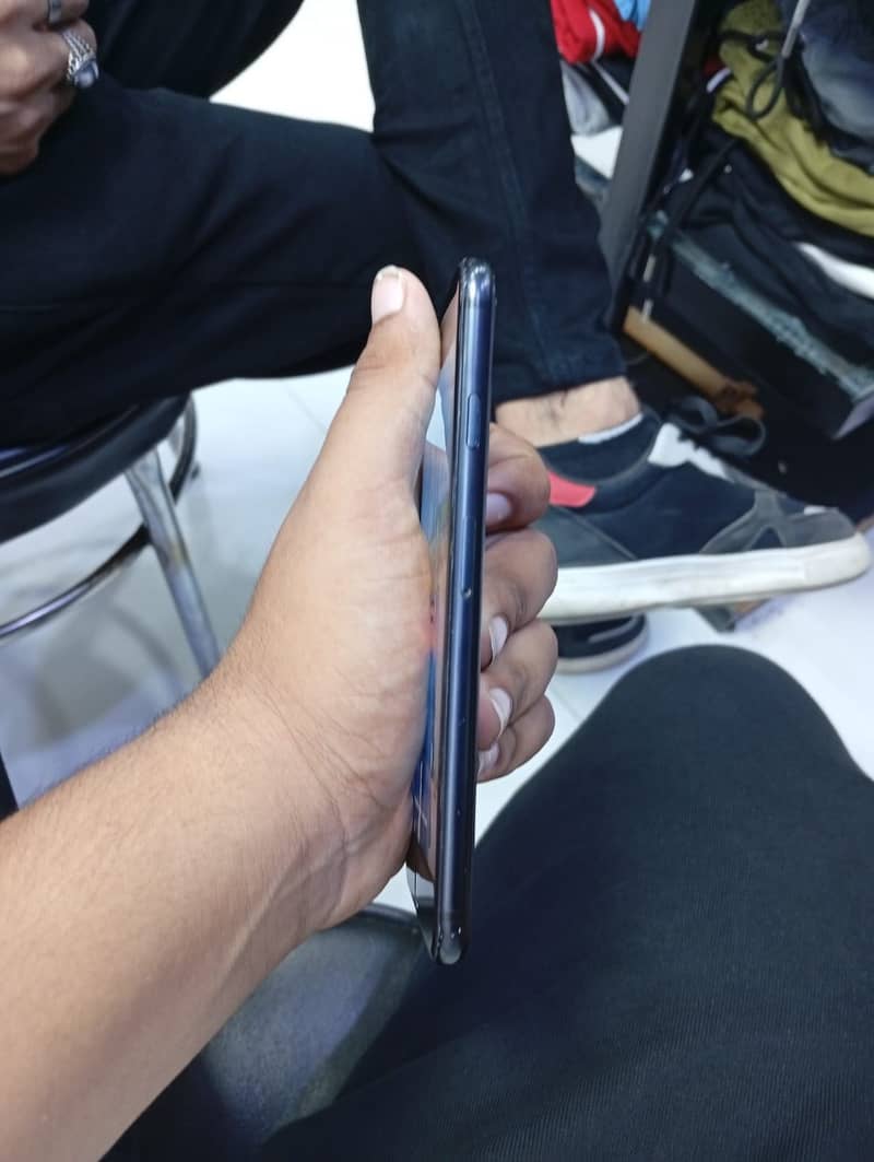 Apple iPhone SE 6
