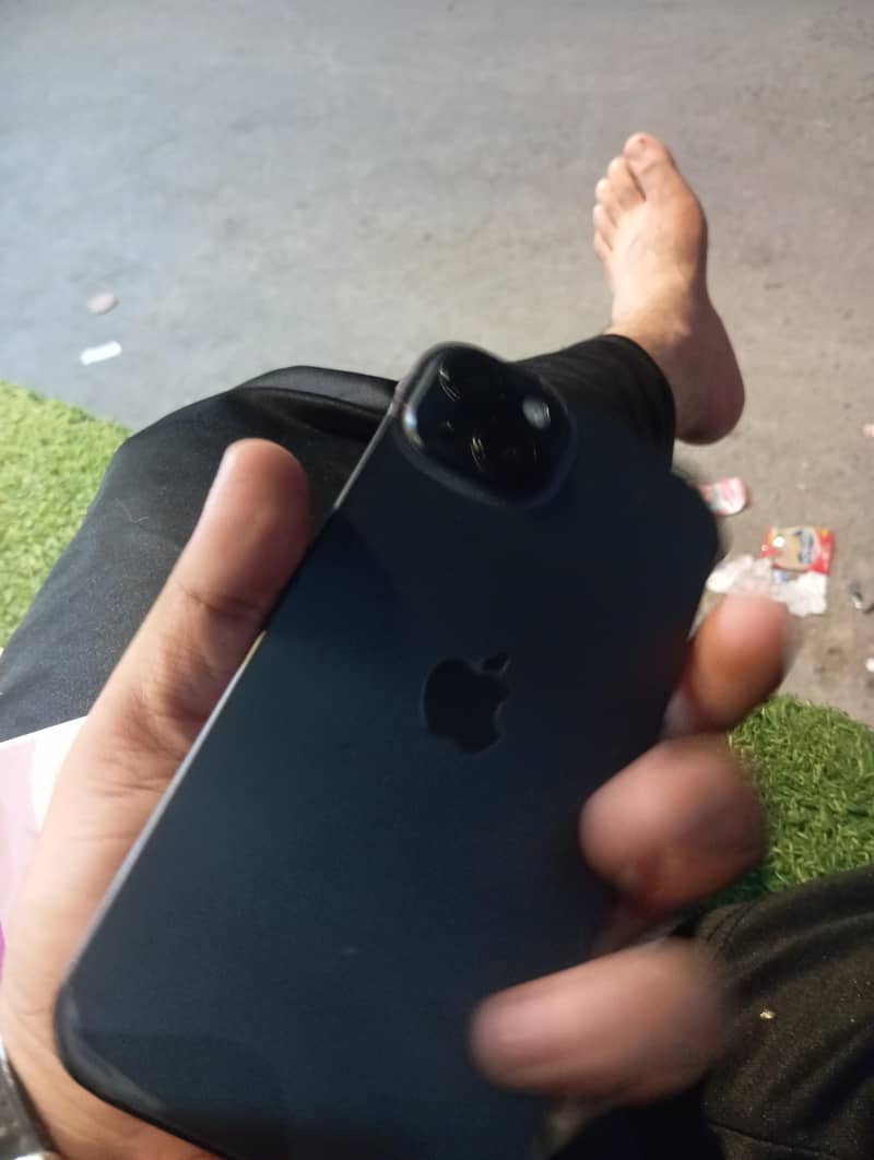 Apple iPhone 15 plus 1